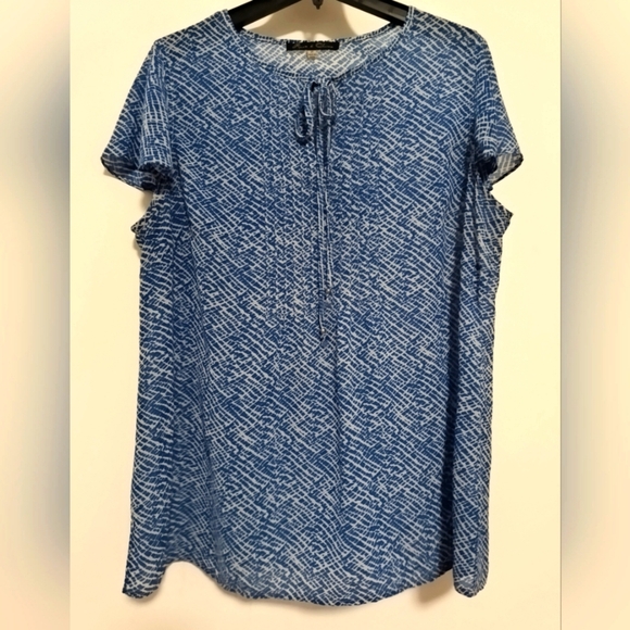 (5X$20) Blue Patterned Women's Blouse / Size 2X - Picture 1 of 8
